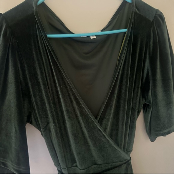 Baltic Born Deep Green Velvet Maxi Dress - Picture 3 of 5